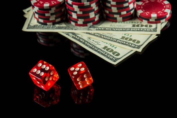 one-hundred-eighty-six app showing live blackjack and roulette tables with dealer streams